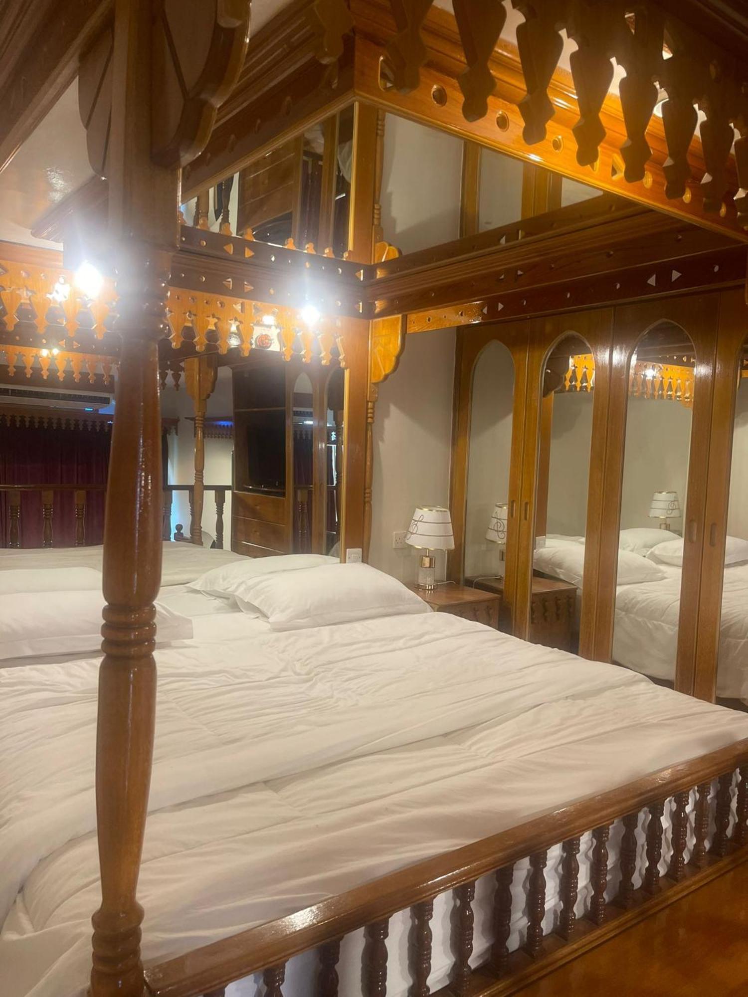 Kuwait Palace Hotel Кувейт Экстерьер фото